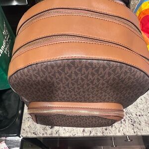 Michael Kors Jaycee Medium Backpack